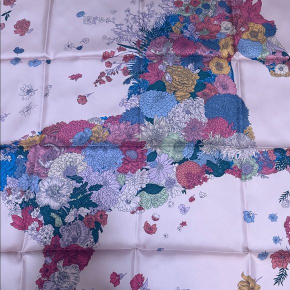 Hermes Floral Horse Silk Scarf Carre Robe Legere - Picture 2 of 10